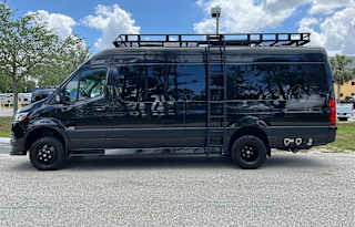 Black VanLife 3, Luxe Cruiser 24ft