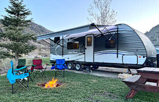 2018 Dutchmen RV Aspen Trail *Kid & Pup Approved*