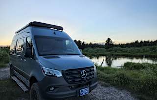 Winnebago REVEL "Rosie" Yellowstone  Adventure