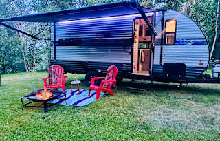 “The Bear’s Den”Sleeps 4+ w/spacious rear bedroom