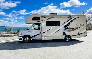 2017 Thor Motor Coach Four Winds 24C