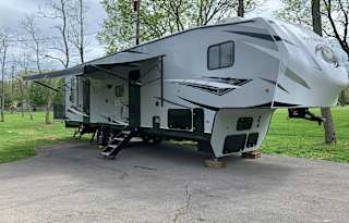 Ky Horse Park 5th wheel