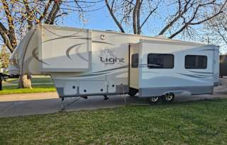 2014 Open Range RV Light LF305BHS